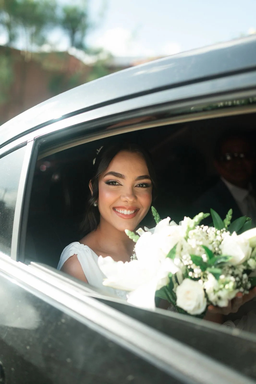 Beleza atemporal em noiva maquiada por Iasmin Marinho em João Pessoa